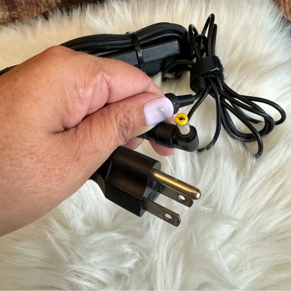 Chicony Laptop Ac Adapter Charger Power Cord 65 Watt Model A11-065N1A ADP-65VH D